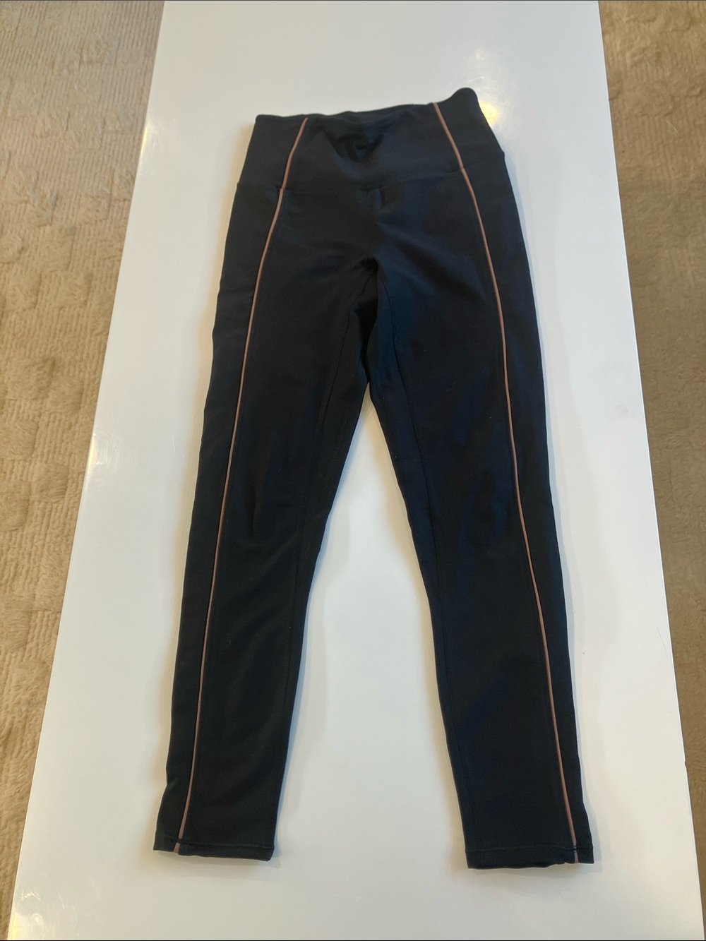 High-Rise Black Leggings with Contrast Piping